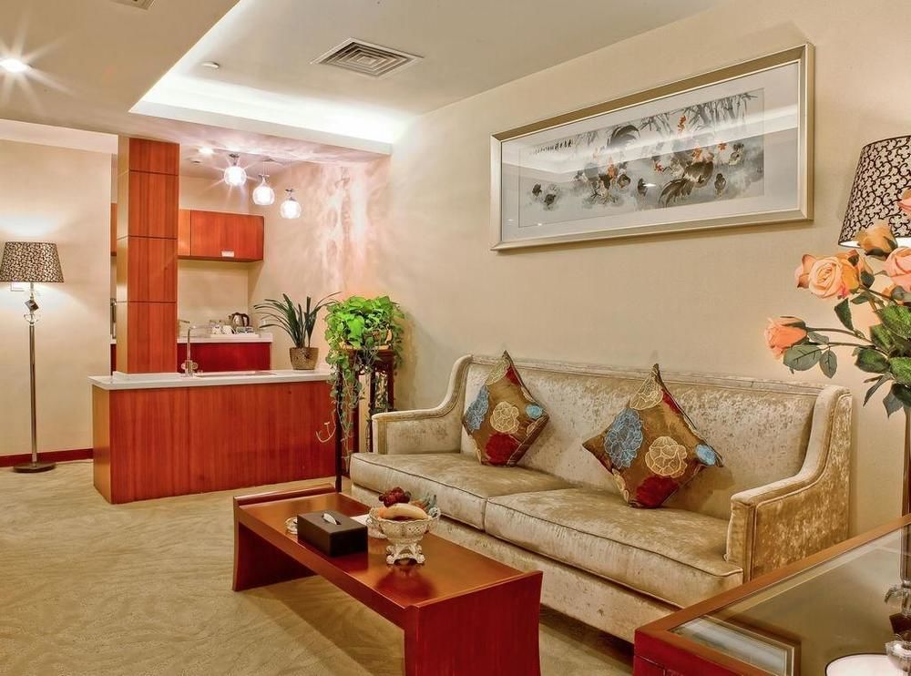 Landison Plaza International Hotel Zhenjiang  Exterior photo